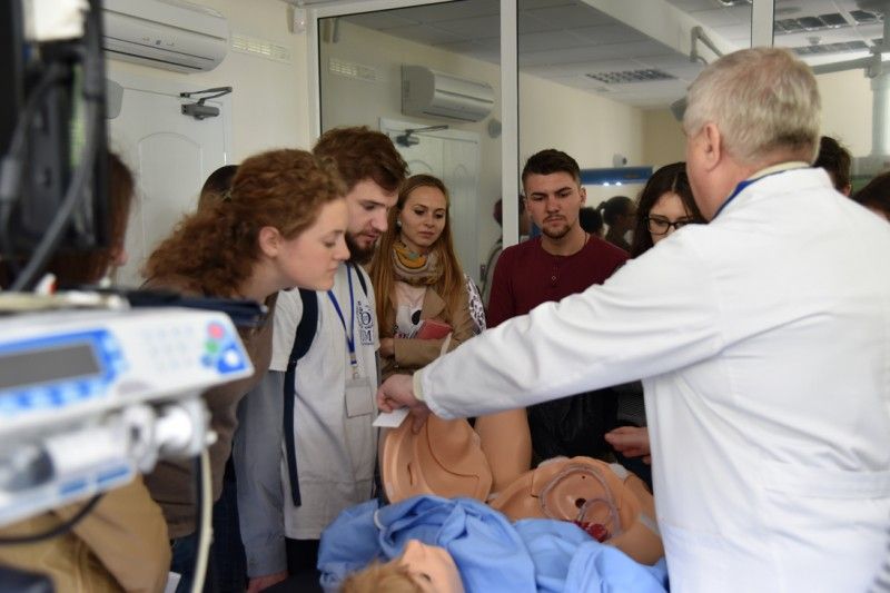 Ziua Ușilor Deschise la USMF „Nicolae Testemițanu” Ziua Ușilor Deschise la USMF „Nicolae Testemițanu”