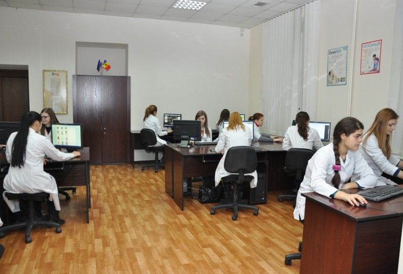 IP USMF “Nicolae Testemiţanu” a primit 40 de calculatoare din partea Guvernului Chinei IP USMF “Nicolae Testemiţanu” a primit 40 de calculatoare din partea Guvernului Chinei
